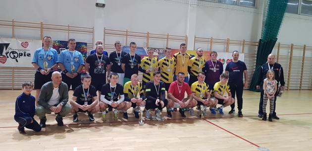 Uczestnicy WOŚP&#039;owego turnieju piłki nożnej halowej