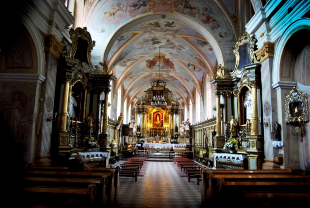 Wnętrze Sanktuarium Matki Bożej Skępskiej w Skępem 