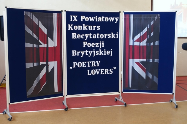 IX edycja Powiatowego Konkursu Recytatorskiego Poezji Brytyjskiej Poetry Lovers (dekoracja) 