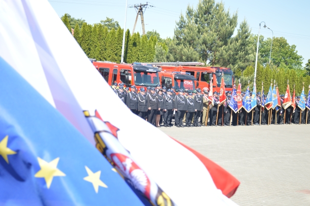 Delegacje jednostek OSP w terenu Powiatu Lipnowskiego podczas uroczystego apelu z okazji Powiatowego Dnia Strażaka - Lipno, 18.05.2024r. 