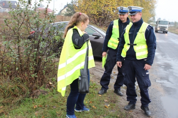 W prezencie od policjanta kamizelka odblaskowa