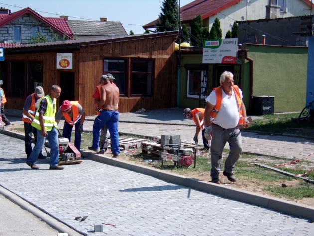 Budow zatok postojowych przy ul. Sierakowskiego w Lipnie