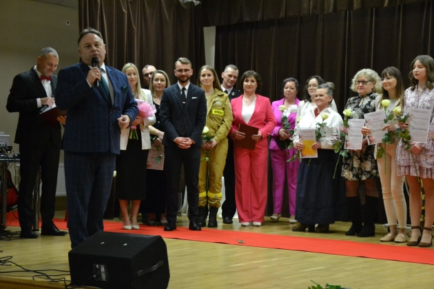 Uroczyste podsumowanie projektu &quot;Kobiety Kobietom&quot; połączone z uroczystym Dniem Kobiet w Wielgiem