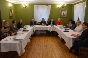Posiedzenie Powiatowej Rady Zatrudnienia było okazją do podpisania porozumienia pomiędzy Powiatem Lipnowskim a Gminą Bobrowniki
