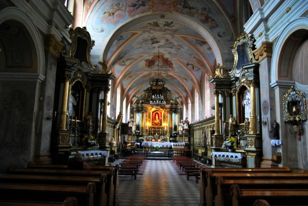 Wnętrze Sanktuarium Matki Bożej Skępskiej w Skępem 