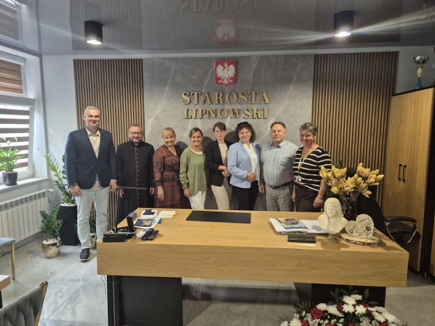 Spotkanie Związku Dużych Rodzin Trzy Plus w Starostwie Powiatowym w Lipnie