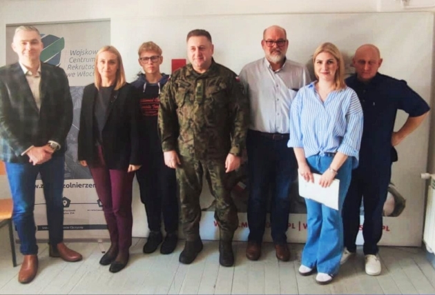 Wicestarosta Lipnowski Mariusz Linkowski, Szef WCR we Włocławku ppłk Grzegorz Tucholski, członkowie PKL w Lipnie