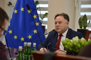 Starosta Lipnowski Krzysztof Baranowski podczas XXIV sesji Rady Powiatu w Lipnie