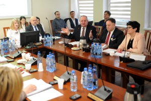 Podczas ostatniej sesji Rady Powiatu w Lipnie gościł Wicemarszałek Województwa Kujawsko-Pomorskiego Zbigniew Sosnowski.