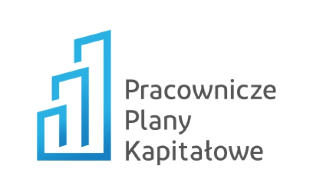 Na zdjęciu niebieskie logo z podpisem Pracownicze Plany Kapitałowe