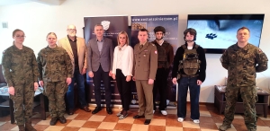 Wicestarosta Lipnowski Mariusz Linkowski oraz przedstawiciele Powiatowej Komisji Lekarskiej