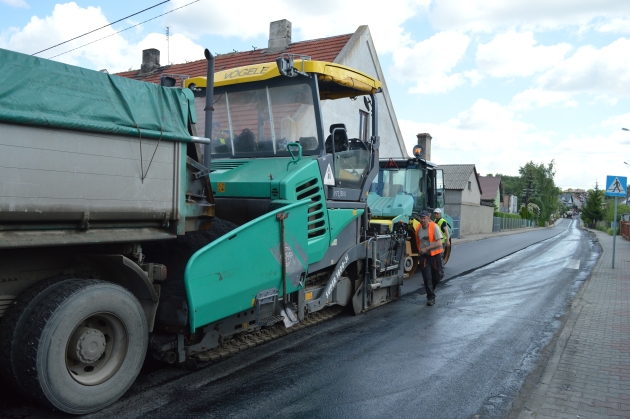 Zdjęcie ilustracyjne - remont drogi powiatowej w Bobrownikach 