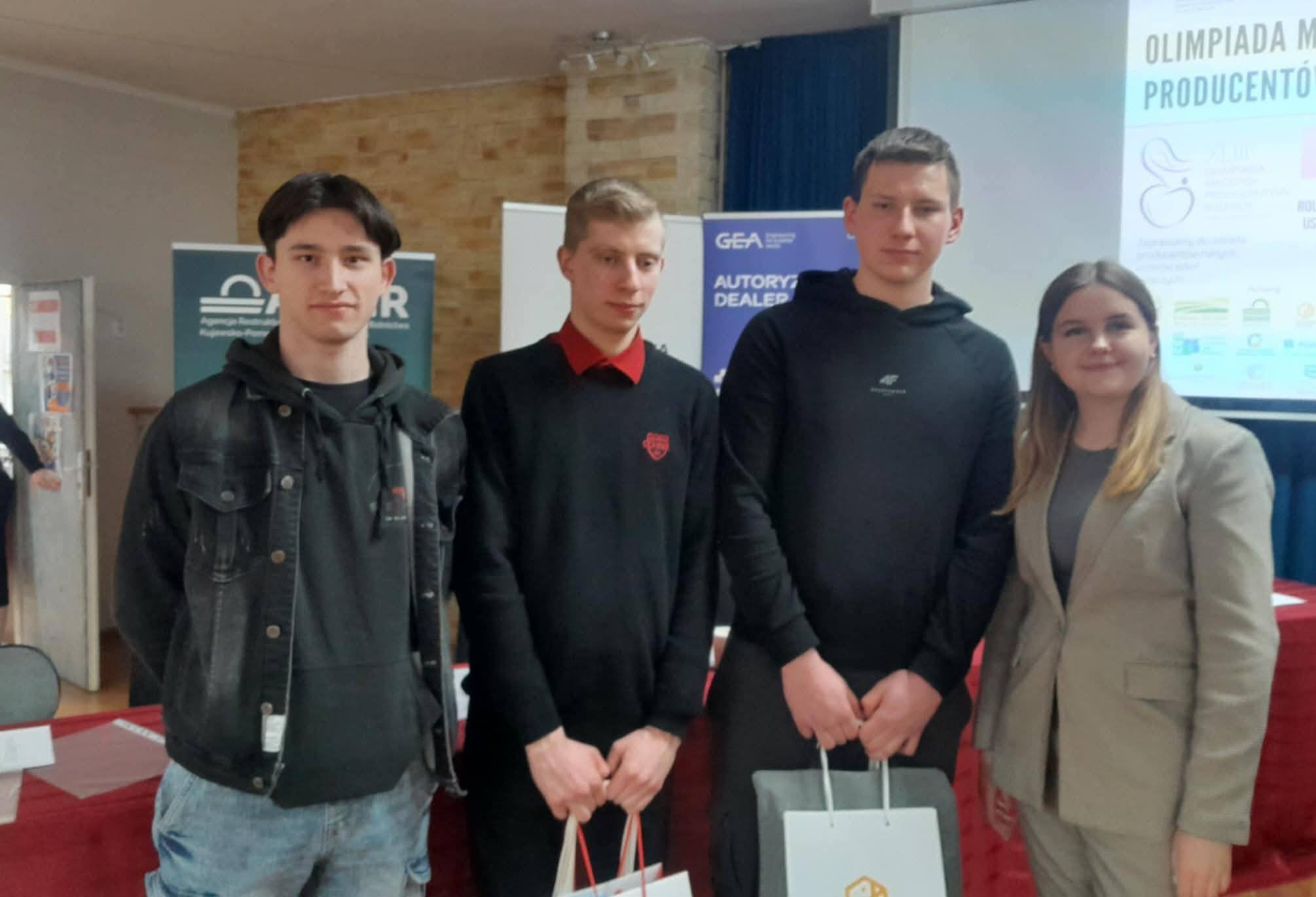 Uczniowie ZS w Dobrzyniu nad Wisłą w 43. Finale Olimpiady Producentów Rolnych w Przemystce